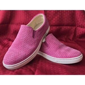 UGG FIERCE GEO Perf FURIOUS FUCHSIA Slip On Suede Sneaker US 8 EU 39 UK 6.5